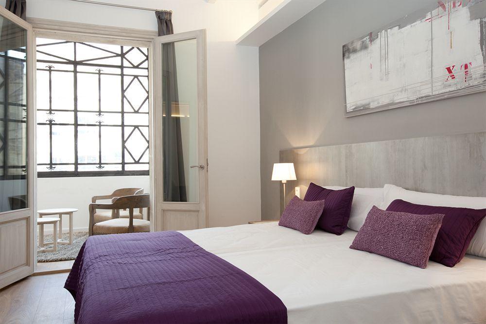 Rent Top Apartments Near Plaza De Catalunya Barcelona Exterior foto