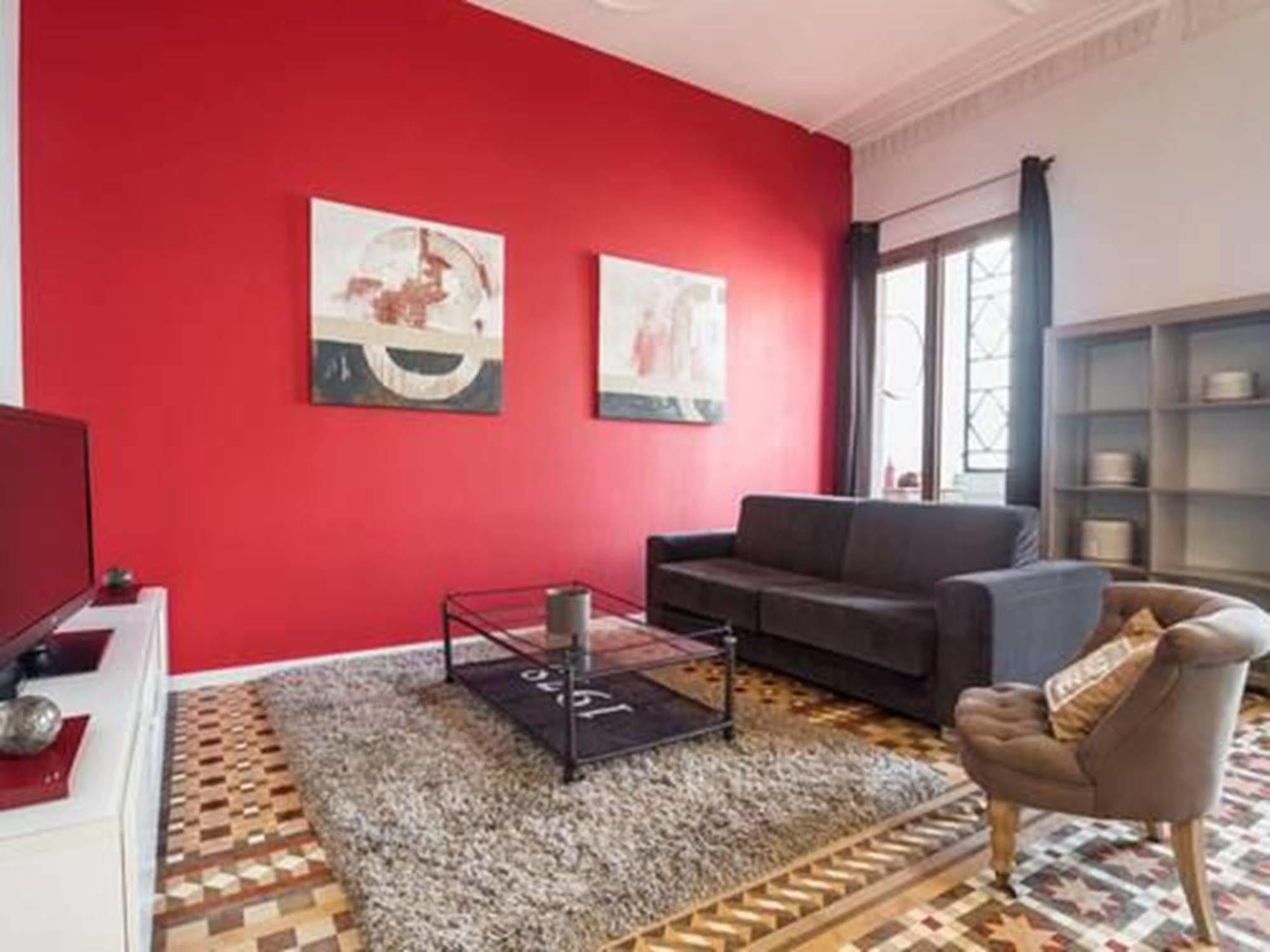 Rent Top Apartments Near Plaza De Catalunya Barcelona Exterior foto